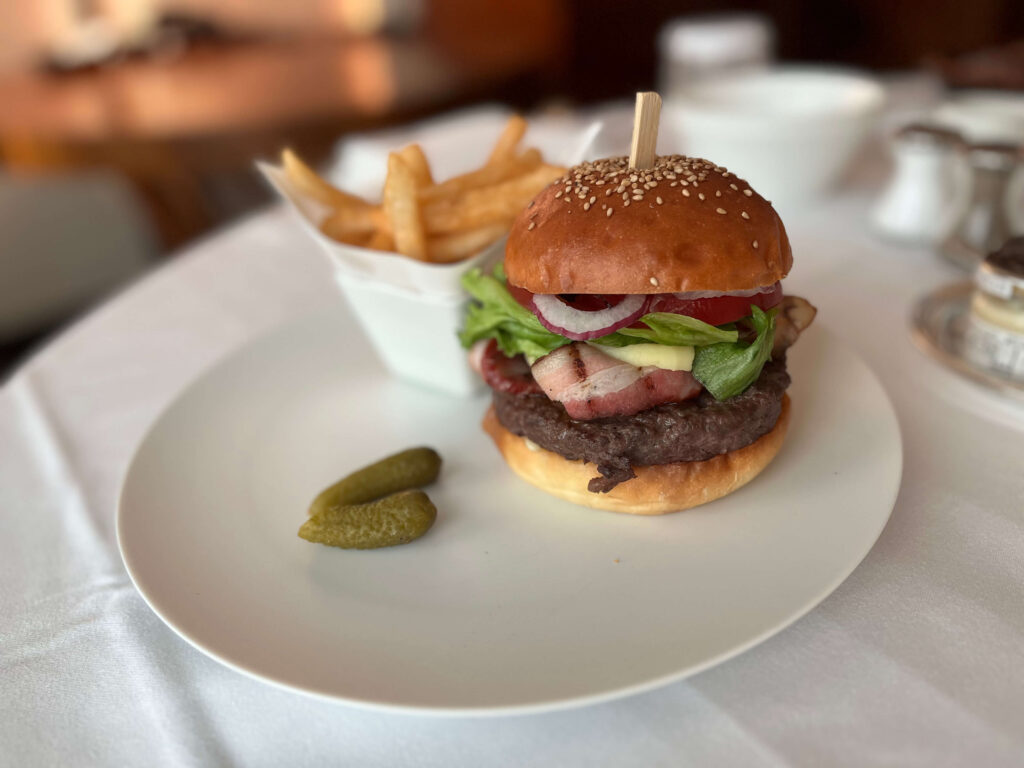 コンラッドビーフバーガーの写真